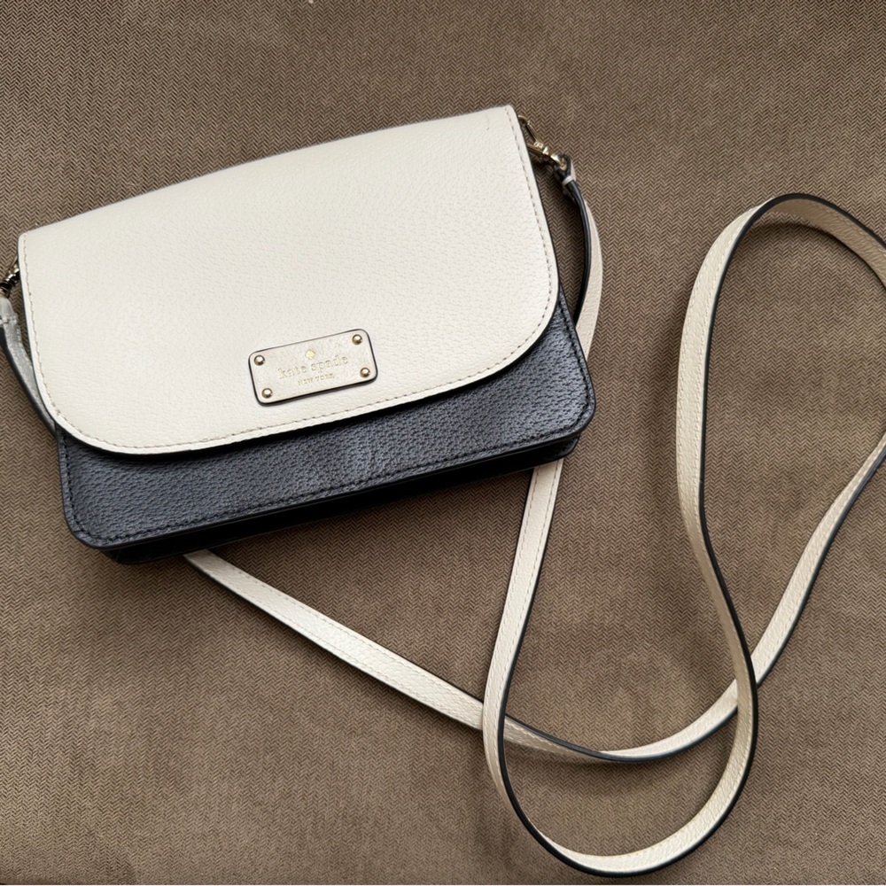 Kate Spade Elegant Black and Cream Crossbody Bag